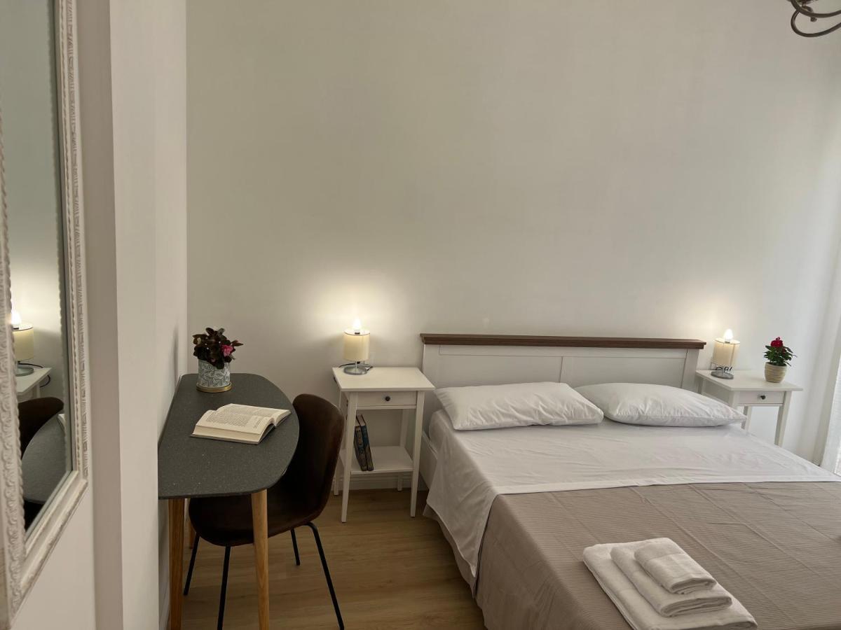 Apartmán Caporama Terrasini Exteriér fotografie