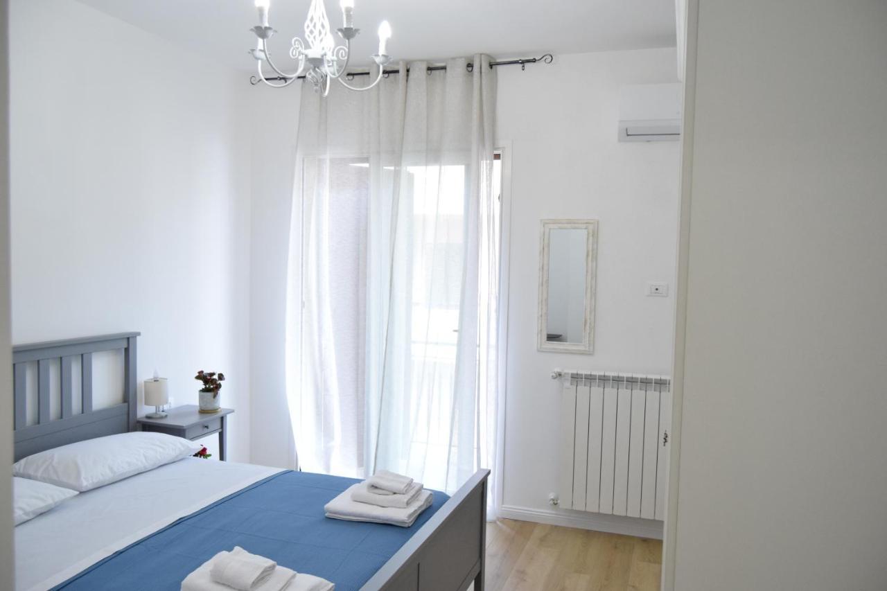 Apartmán Caporama Terrasini Exteriér fotografie