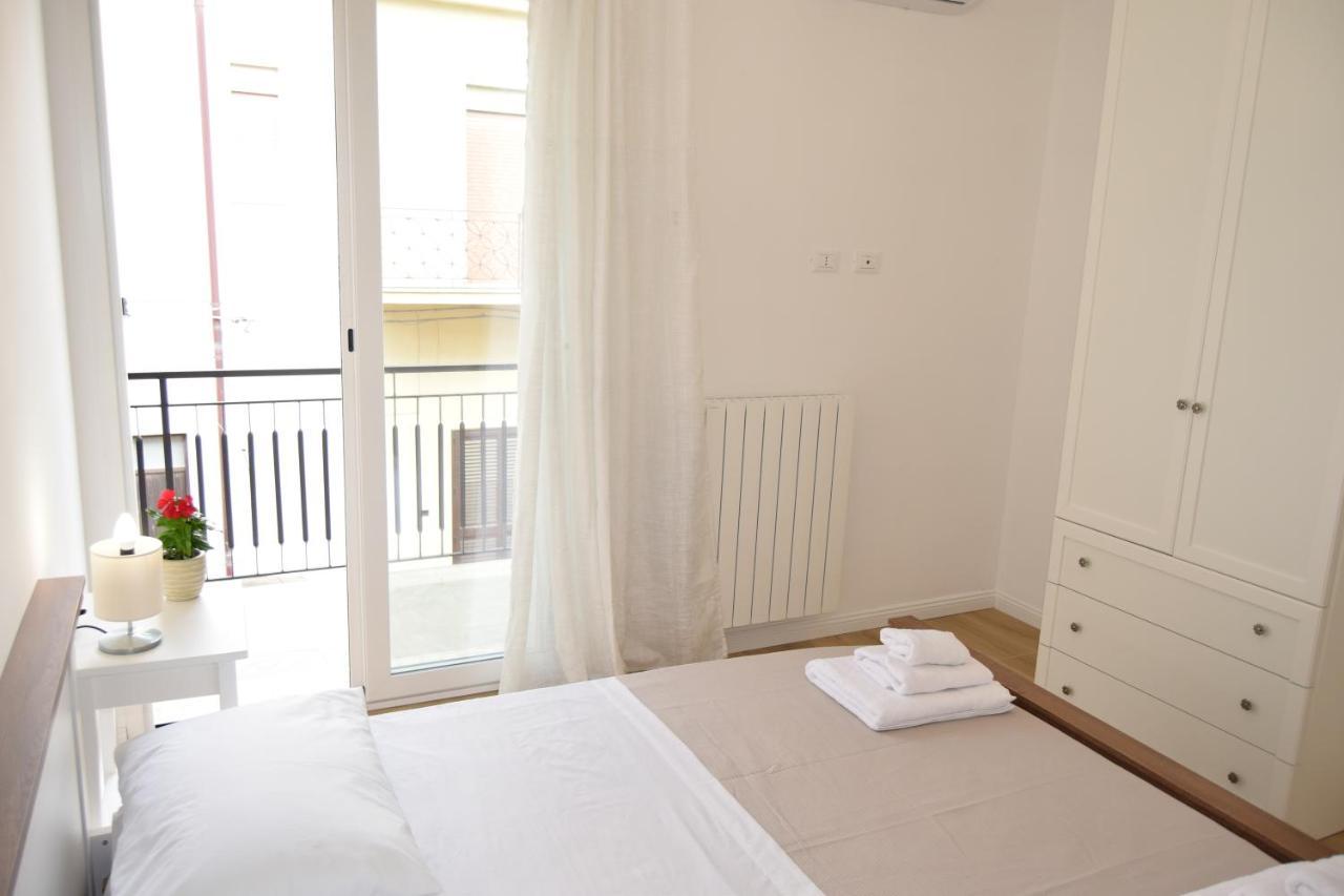 Apartmán Caporama Terrasini Exteriér fotografie